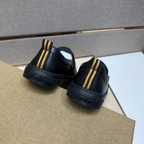 Replica Versace Casual Shoes For Men #945435 $80.00 USD for Wholesale