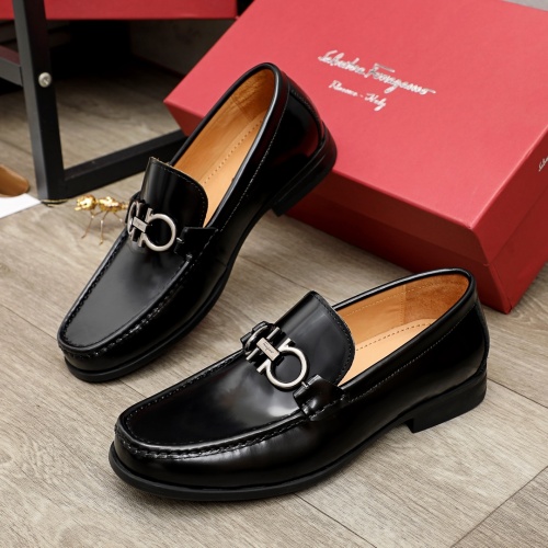 Ferragamo Leather Shoes For Men #945748