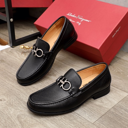 Ferragamo Leather Shoes For Men #945754