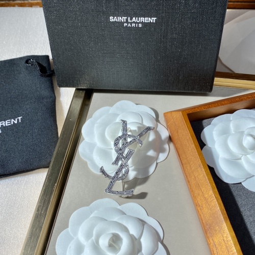 Replica Yves Saint Laurent Brooches For Women #945932 $27.00 USD for Wholesale