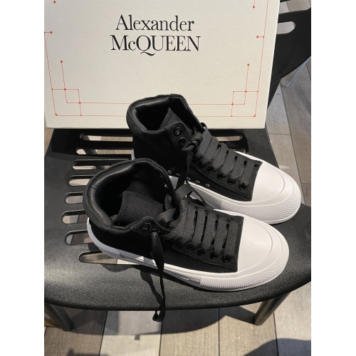 Alexander McQueen High Tops Shoes For Women #946181