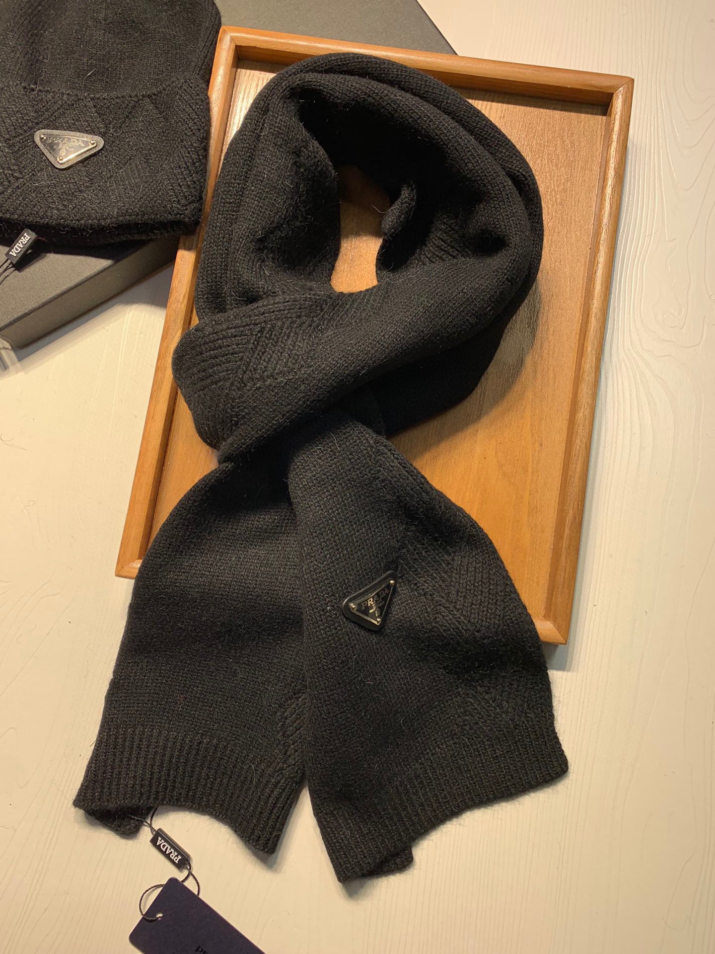 prada mens hat and scarf