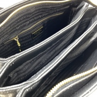 $100.00 USD Prada AAA Quality Handbags For Women #938001