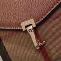 $96.00 USD Burberry AAA Quality Messenger Bags For Women #939589