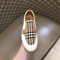 $80.00 USD Burberry Casual Shoes For Men #944758