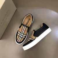 $80.00 USD Burberry Casual Shoes For Men #944761
