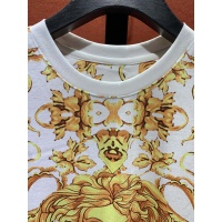 $40.00 USD Versace T-Shirts Short Sleeved For Men #945049