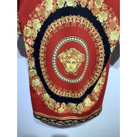 $40.00 USD Versace T-Shirts Short Sleeved For Men #945051