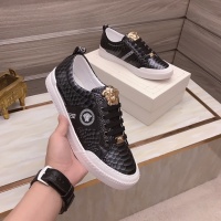 $76.00 USD Versace Casual Shoes For Men #945064