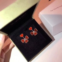 $41.00 USD Van Cleef & Arpels Earrings For Women #945196