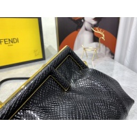 $128.00 USD Fendi AAA Quality Messenger Bags For Women #945700