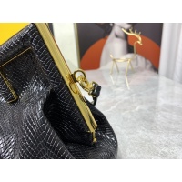 $128.00 USD Fendi AAA Quality Messenger Bags For Women #945700