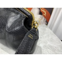 $132.00 USD Fendi AAA Quality Messenger Bags For Women #945701