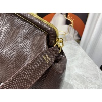 $132.00 USD Fendi AAA Quality Messenger Bags For Women #945702