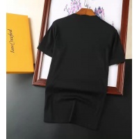 $32.00 USD Moncler T-Shirts Short Sleeved For Men #945865