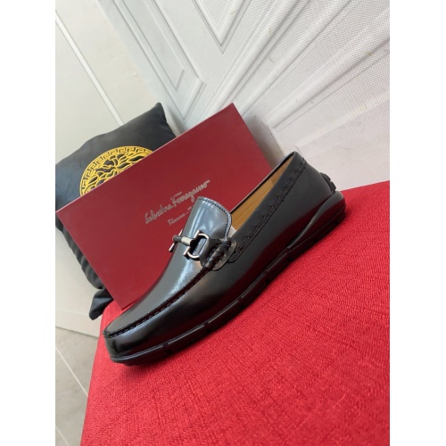 Replica Ferragamo Leather Shoes For Men #946722 $88.00 USD for Wholesale
