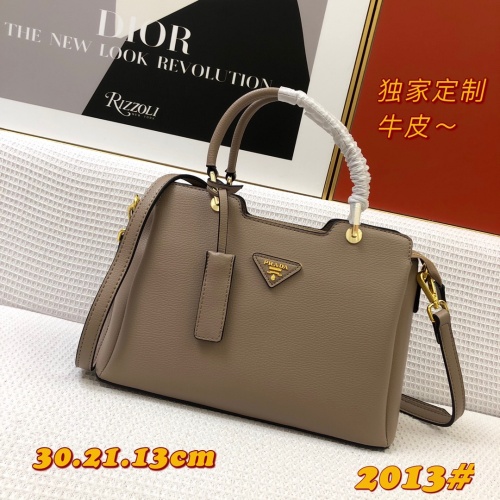 Prada AAA Quality Handbags For Women #946860