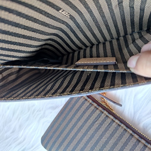 Replica Fendi AAA Quality Messenger Bags For Women #946868 $72.00 USD for Wholesale