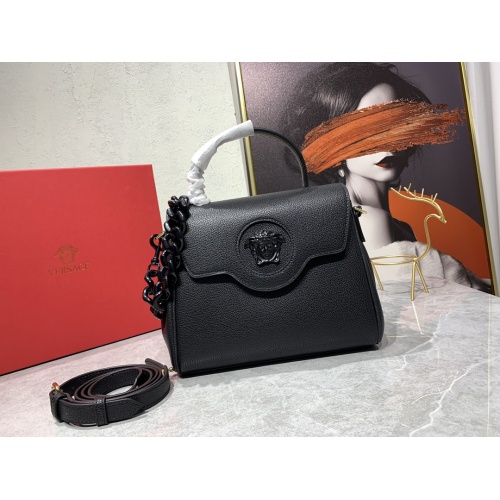 Versace AAA Quality Handbags For Women #946877 $125.00 USD, Wholesale Replica Versace AAA Quality Handbags
