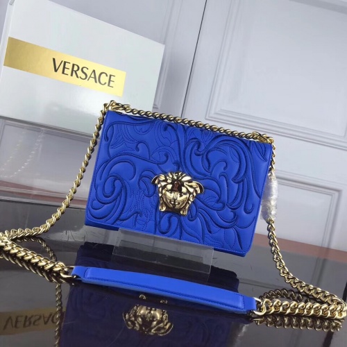 Versace AAA Quality Messenger Bags For Women #946977 $128.00 USD, Wholesale Replica Versace AAA Quality Messenger Bags