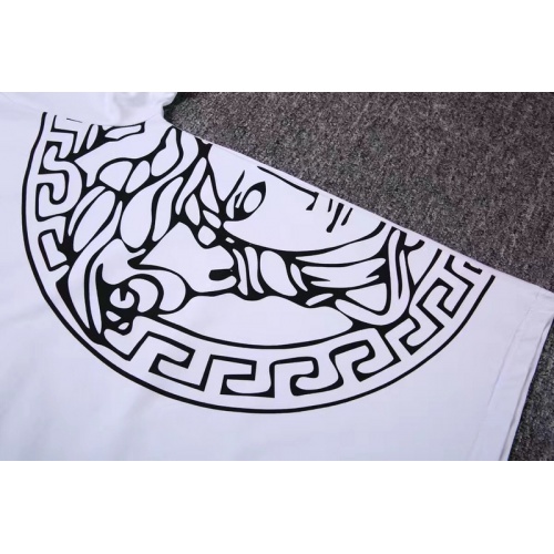 Replica Versace T-Shirts Short Sleeved For Men #947554 $24.00 USD for Wholesale