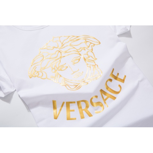 Replica Versace T-Shirts Short Sleeved For Men #947573 $24.00 USD for Wholesale