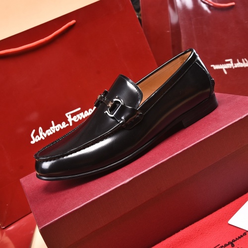 Replica Ferragamo Leather Shoes For Men #948750 $92.00 USD for Wholesale