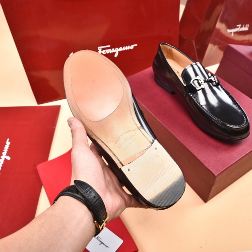 Replica Ferragamo Leather Shoes For Men #948750 $92.00 USD for Wholesale