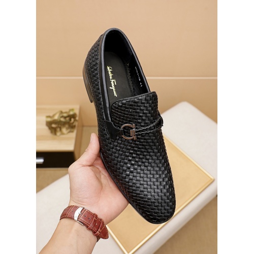 Ferragamo Leather Shoes For Men #948751