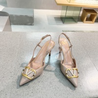 $105.00 USD Valentino Sandal For Women #946455