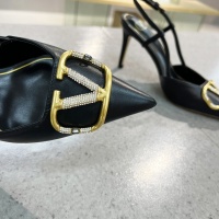 $105.00 USD Valentino Sandal For Women #946457