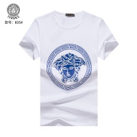 $24.00 USD Versace T-Shirts Short Sleeved For Men #947585