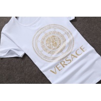 $24.00 USD Versace T-Shirts Short Sleeved For Men #947596