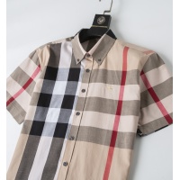 $32.00 USD Burberry Shirts Short Sleeved For Men #947939