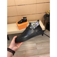 $80.00 USD Versace Casual Shoes For Men #948563