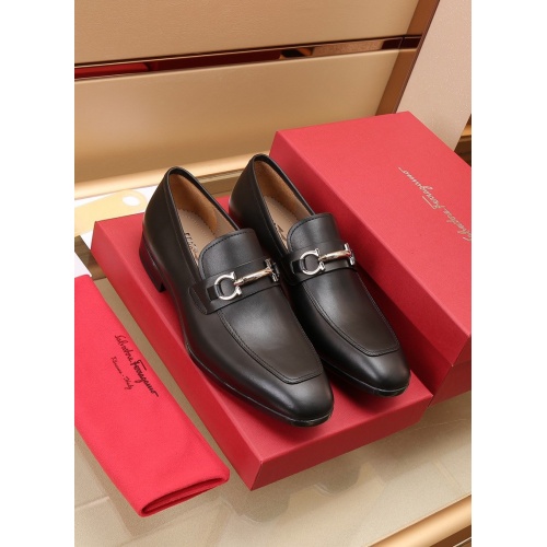 Ferragamo Leather Shoes For Men #948882