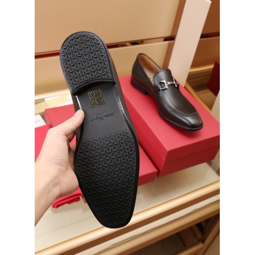 Replica Ferragamo Leather Shoes For Men #948886 $125.00 USD for Wholesale
