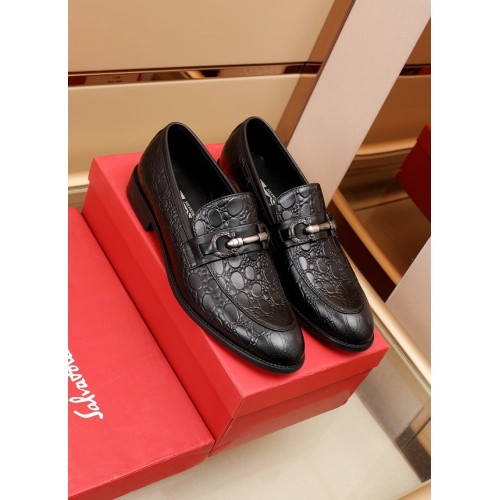 Ferragamo Leather Shoes For Men #948912