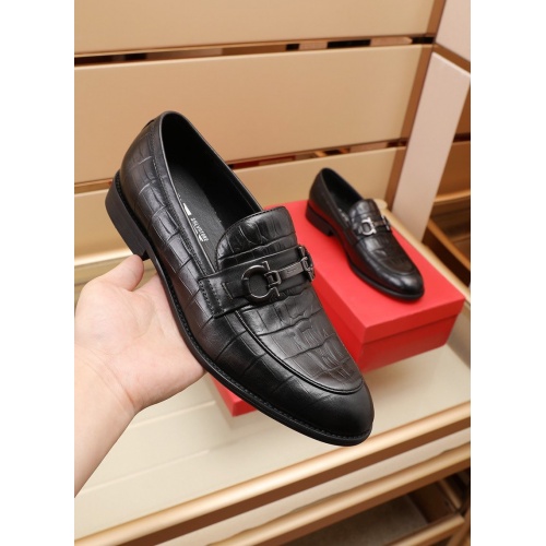 Replica Ferragamo Leather Shoes For Men #948913 $88.00 USD for Wholesale