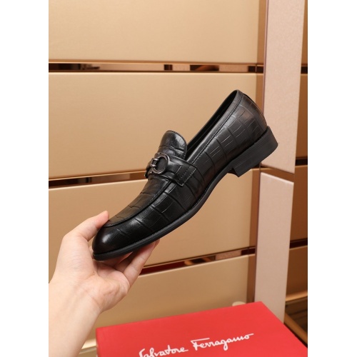 Replica Ferragamo Leather Shoes For Men #948913 $88.00 USD for Wholesale