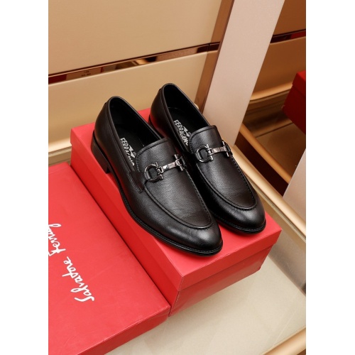 Ferragamo Leather Shoes For Men #948914