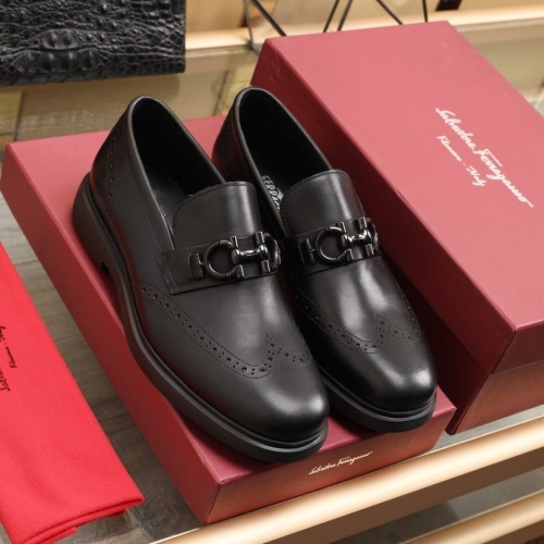 Ferragamo Leather Shoes For Men #948919