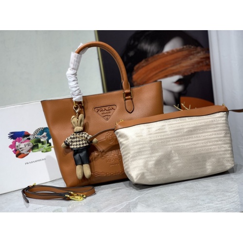 Prada AAA Quality Handbags For Women #949288