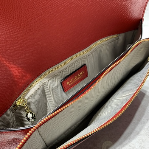 Replica Burberry AAA Messenger Bags For Women #949293 $105.00 USD for Wholesale