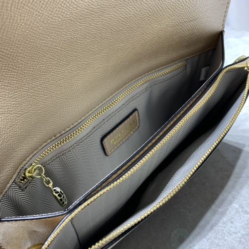 Replica Burberry AAA Messenger Bags For Women #949294 $105.00 USD for Wholesale