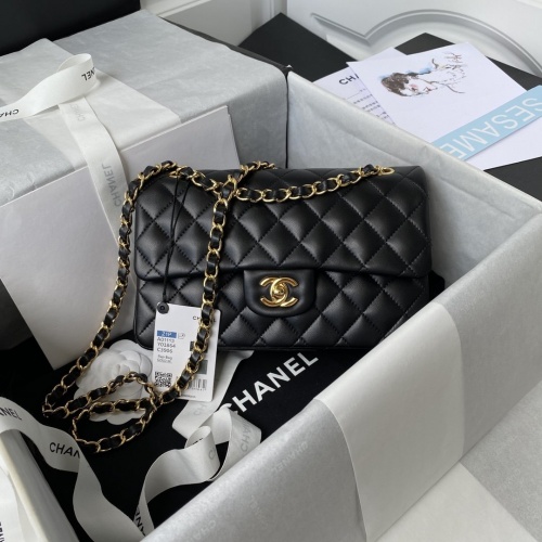 Chanel AAA Messenger Bags For Women #949326