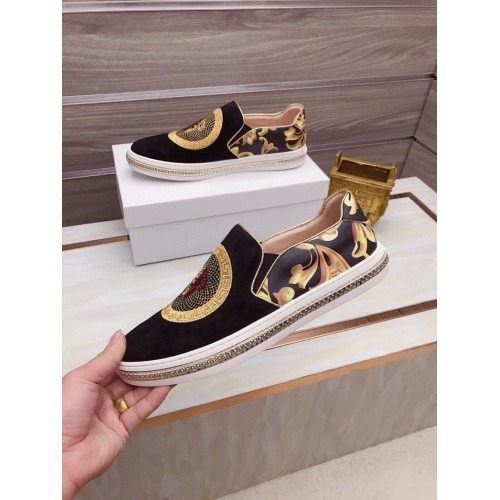 Replica Versace Casual Shoes For Men #949470 $76.00 USD for Wholesale