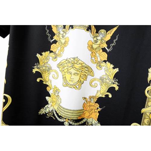 Replica Versace T-Shirts Short Sleeved For Men #949609 $26.00 USD for Wholesale