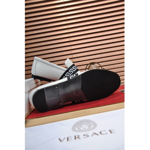 Replica Versace Casual Shoes For Men #950410 $96.00 USD for Wholesale