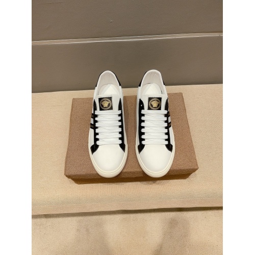 Replica Versace Casual Shoes For Men #950769 $72.00 USD for Wholesale